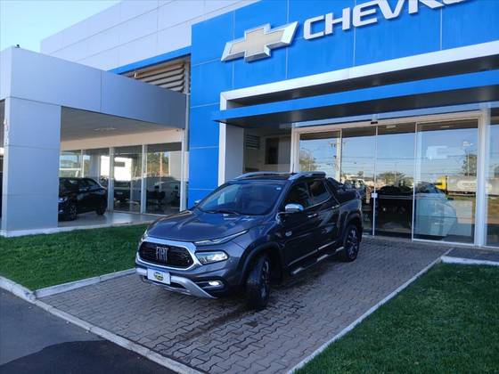FIAT TORO 2.0 16V TURBO DIESEL RANCH 4WD AT9 FIAT TORO 2.0 16V TURBO DIESEL RANCH 4WD AT9